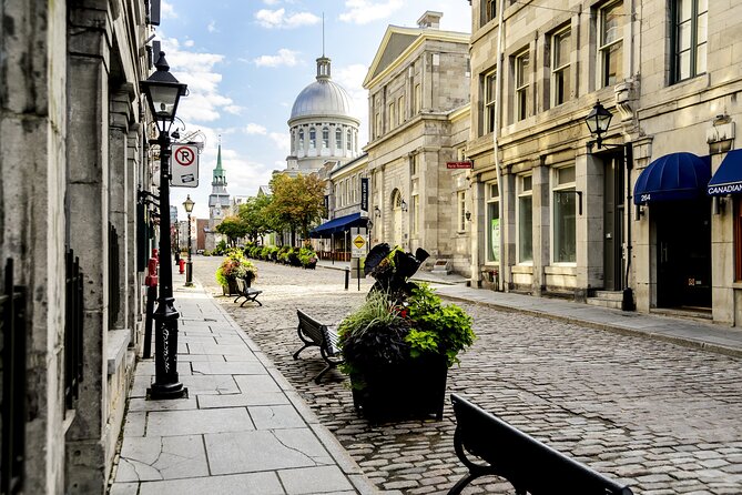 Private Tour of Montreal with River Cruise + Notre Dame - Guides and pacing: what you can expect from the narration