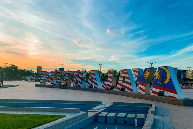 Putrajaya Half Day Tour with Pink Mosque & River Cruise(SIC) - The quick pitch: modern Putrajaya, low-stress timing