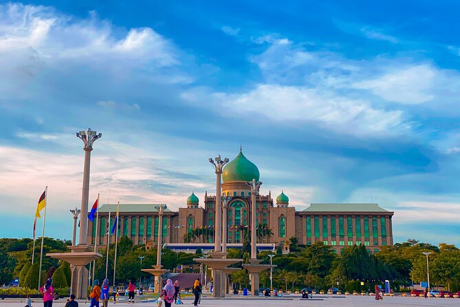 Putrajaya Half Day Tour with Pink Mosque & River Cruise(SIC) - Putrajaya Lake Club cruise: calm water and flexible operations