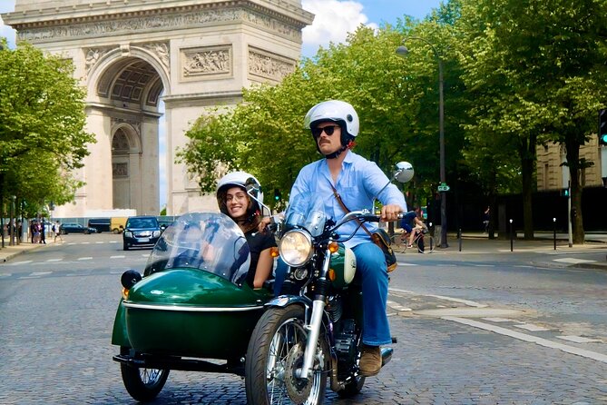 Retro Side-Car Tour in Paris and River Cruise - The Route From the Eiffel Tower to Île de la Cité