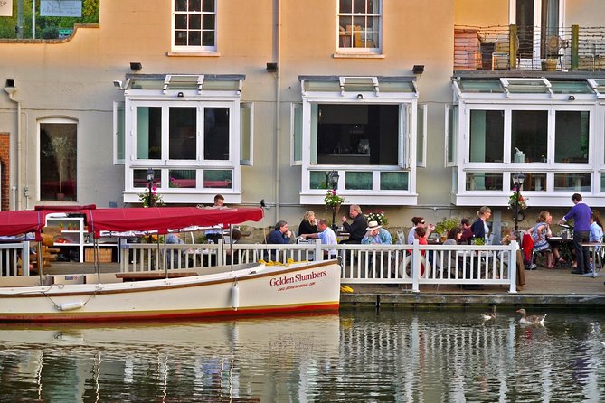 River Cruise with Three Course Riverside Restaurant Dining - Prosecco, guides, and the “small group” advantage