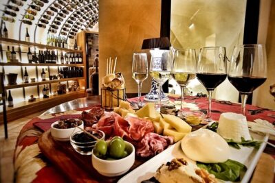 Rome Tiber River Ride and Top Food Tasting with Wine Pairing - What you actually eat and drink: the 3-course pairing menu