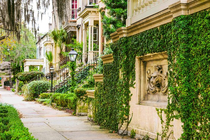 Savannah Land & Sea Combo: City Sightseeing Trolley Tour with Riverboat Cruise - Historic District, Victorian streets, and the big-square layout