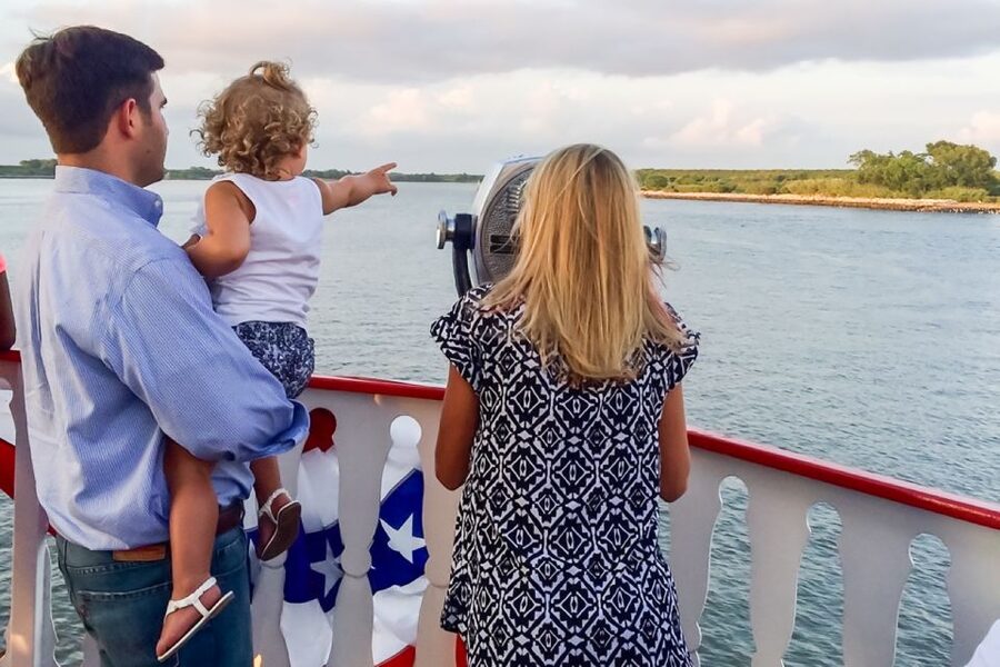 Savannah: Riverboat Sunset Cruise - Picking the best deck: where the sunset and photos happen