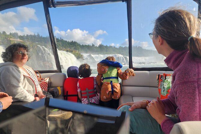 Scenic 2-Hour River Cruise to the Majestic Willamette Falls! - Bridge spotting: Tilikum, Hawthorne, and the Steel Bridge