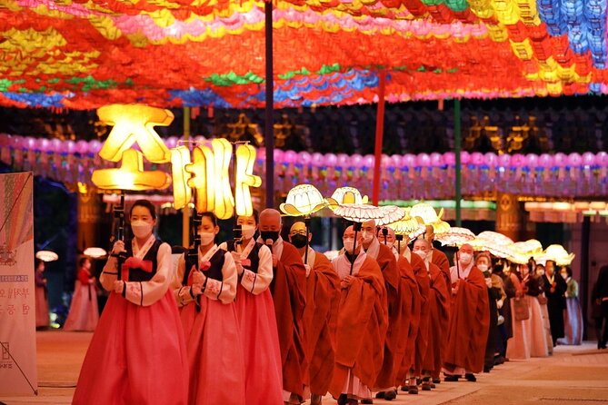 Seoul Private Tour: Palace, Bukchon, Insadong & Han River Cruise - Yeouido Hangang Park and the Han River Cruise: When the City Lets Up