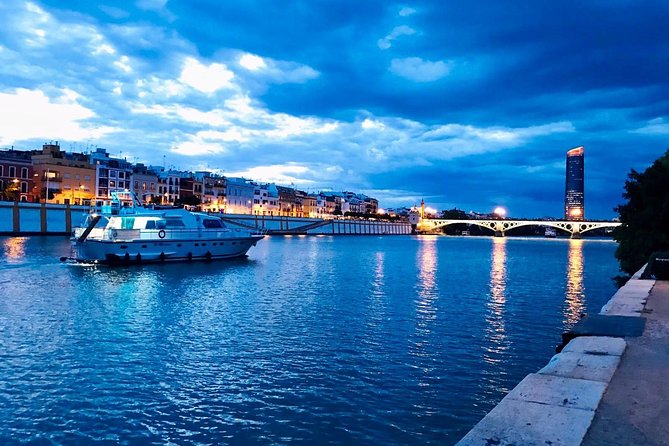 Seville: Cruise along the Guadalquivir River with appetizer - Morning vs Evening: When the River Looks Its Best