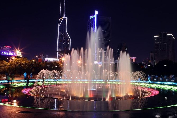 Shanghai Authentic Dinner and Night River Cruise with Rooftop Bar Hopping Option - Cruise on the Huangpu River From the Bund: The Night Skyline Hits Hard