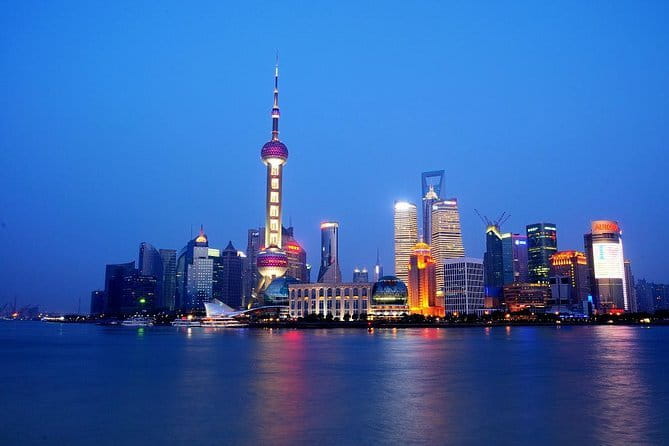 Shanghai by Night with Fine Local Dinner and VIP River Cruise Experiences - A 5:30 PM Shanghai plan that fits how the city actually lights up