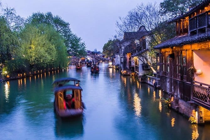 Shanghai by Night with Fine Local Dinner and VIP River Cruise Experiences - Price and value: what $142 buys you in a tight 3-hour window