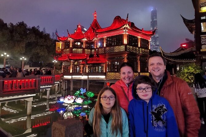Shanghai Evening Tour: Huangpu River Cruise and Street Food - What the cruise is really good for