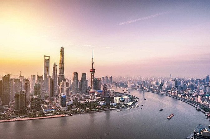 Shanghai Private Tour with River Cruise, Shanghai Tower, and Lunch or Dinner - Shanghai Tower observatory: 632 meters of perspective