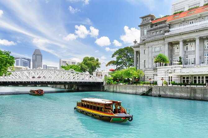 Singapore River Cruise, Night Garden Rhapsody & Spectra by CYT - Merlion Park before the lights kick in