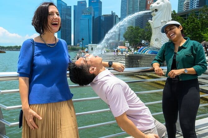 Singapore River Cruise Tour with E-Tickets - Marina Bay Sands: the skyline shot in motion