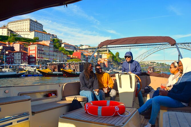 Small-Group Six Bridges Douro River Cruise in Porto with Drinks - What I love about this small-group boat setup