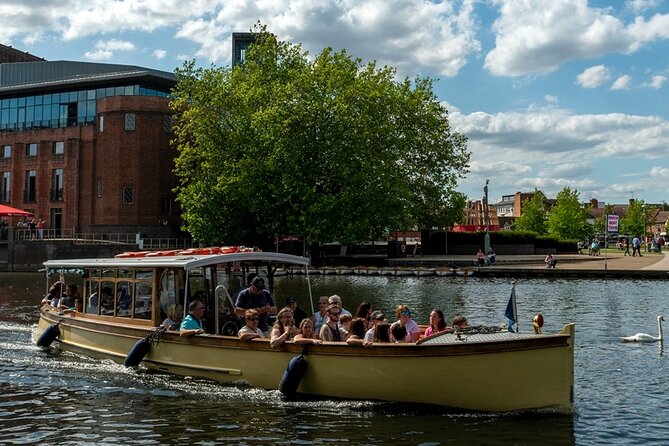 Stratford-upon-Avon: River Cruise and City Audio Tour - Entering The Stratford Waterfront: Where You Board and What You’ll See First
