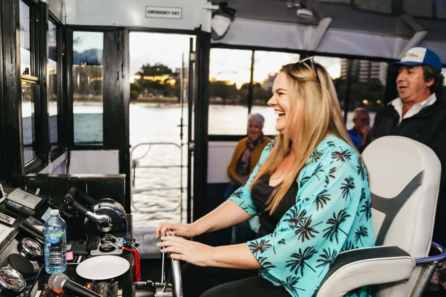 Surfers Paradise: Sightseeing Sunset River Cruise - Should you book this Surfers Paradise sunset cruise?