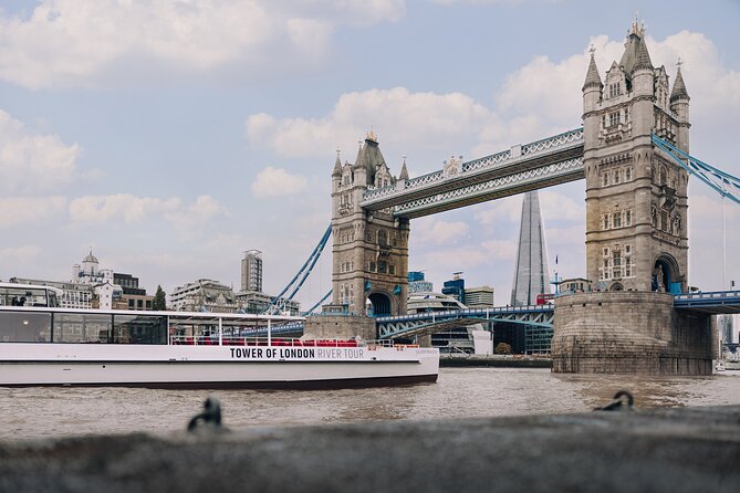 The Official Tower of London River Tour- Sightseeing River Cruise - Your Onboard Setup: Seats, Decks, and the Live Guide