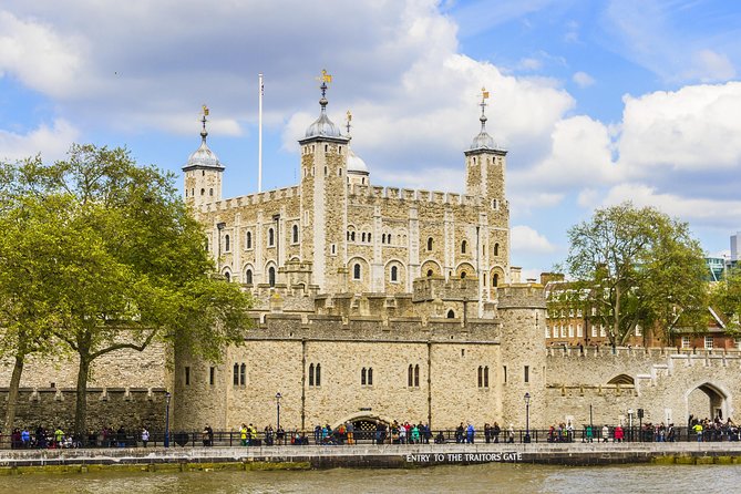 Tower of London with London Hop-On Hop-Off Tour and River Cruise - Price and value at $106.96: when it’s a smart buy