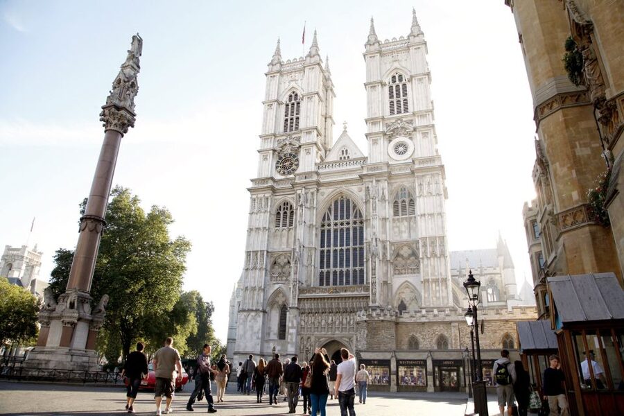 Vintage Double Decker Bus Tour & Thames River Cruise - Thames River cruise from Westminster Pier: Shakespeare’s Globe to London Bridge