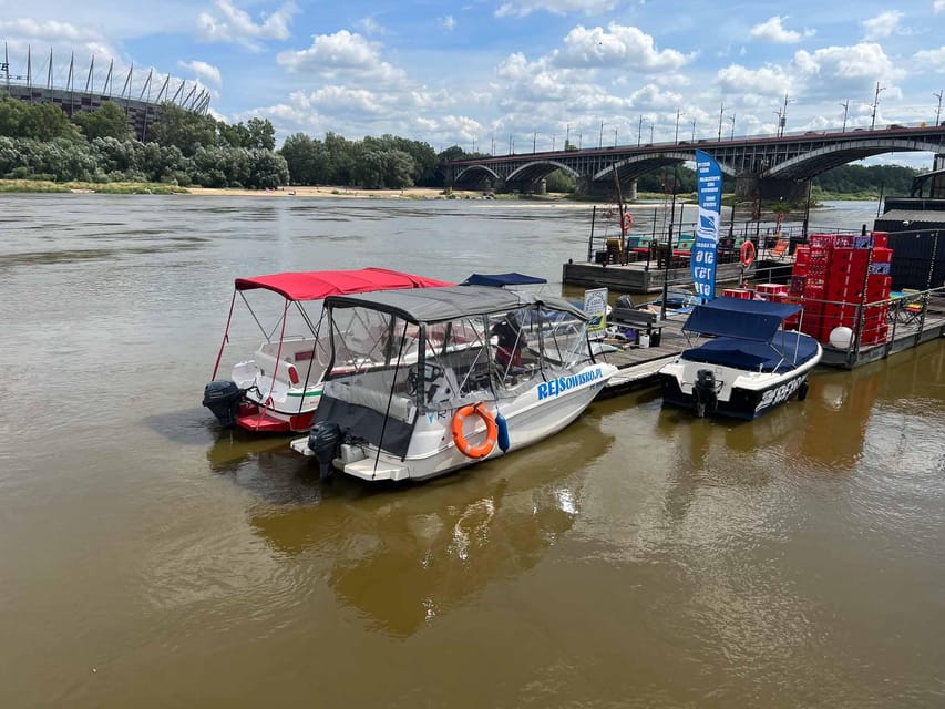 Warsaw: Vistula River Cruise with Your Music & City Views - Royal Castle and Old Town: Your Best Photo Stops From the Water
