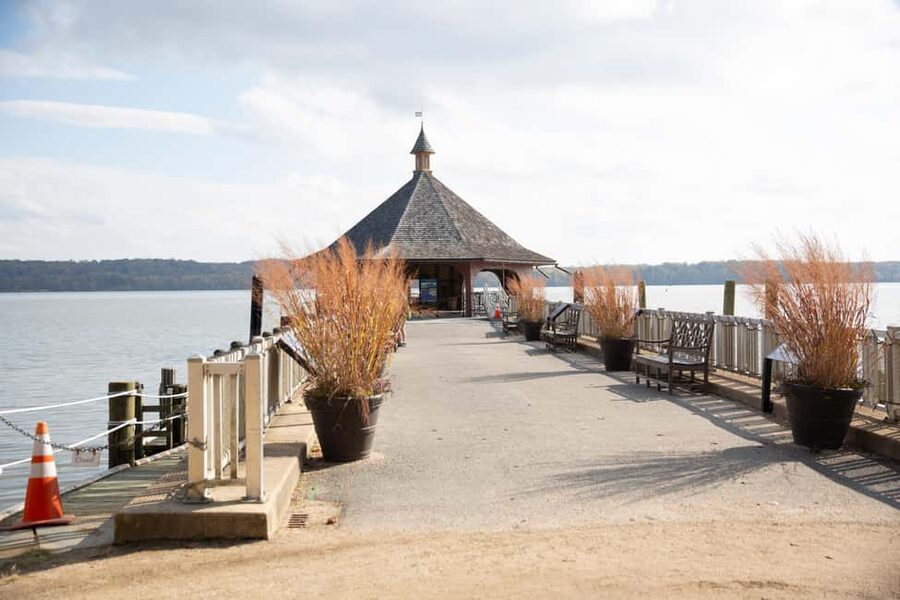 Washington DC: Mt. Vernon Day Trip with River Cruise - Mount Vernon Grounds With a Walk-By-Design Guide