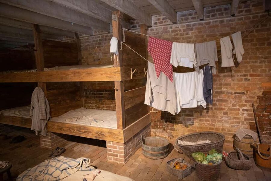 Washington DC: Mt. Vernon Day Trip with River Cruise - Gardens, the Haha Wall, and the Meaning Behind the Details