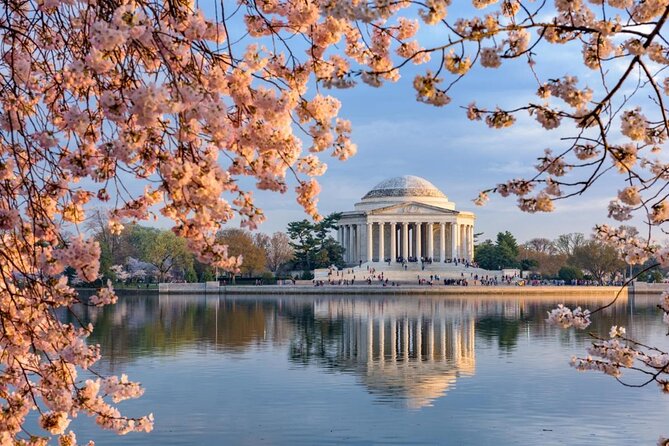 Washington: Potomac River Cruise & Guided Georgetown Walking Tour - Starting at the Wharf: the 45-minute Potomac cruise that sets the tone