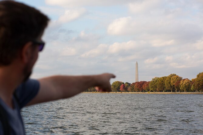 Washington: Potomac River Cruise & Guided Georgetown Walking Tour - Georgetown University campus: oldest Catholic university, big campus, and famous faces