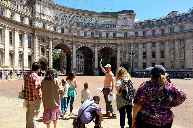 Westminster Walking Tour, River Cruise & Tower of London Entry - Westminster Abbey in 20 minutes: when it’s worth the extra ticket
