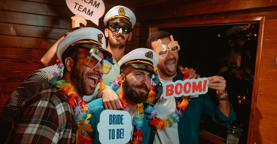 Wroclaw: Oder River Boat Party with Unlimited Drinks - What kind of traveler should pick this (and who should skip it)