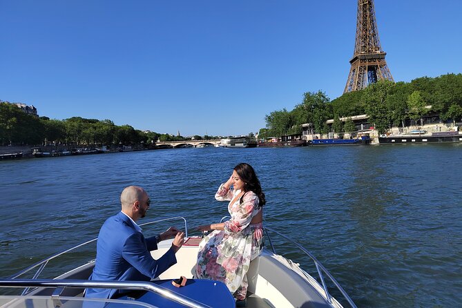 Your Private boat Captain Guide Explore Historical Paris - Notre-Dame de Paris: 1163 to 1351, seen while you pass