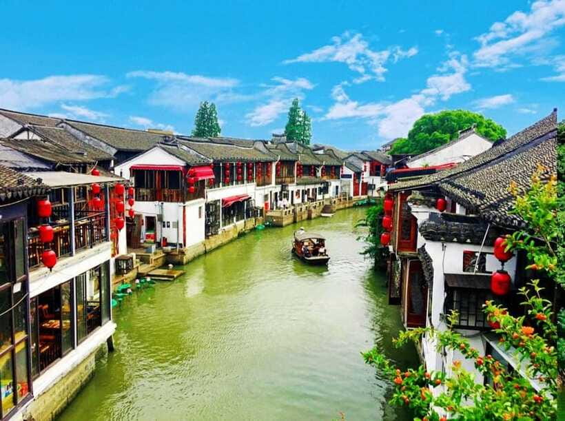 Zhujiajiao Water Town Private Tour with Night River Cruise - Back to Shanghai for the Bund: colonial promenade plus modern towers